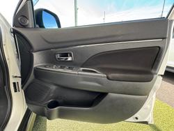 2019 Mitsubishi
ASX ES