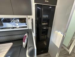 2025 Essential Caravans A Class F1-5 20'6