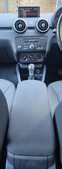 2014 Audi A1 Attraction 8X MY14 Brilliant Black