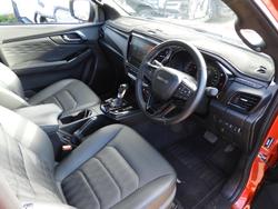 2025 Isuzu
D-MAX BLADE