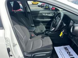 2019 KIA
CERATO SPORT+ SAFETY PACK