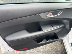 2019 KIA
CERATO SPORT+ SAFETY PACK