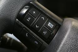 2025 Toyota Hilux SR5 48V