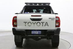 2025 Toyota Hilux SR5 48V