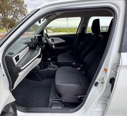 2025 Suzuki Swift Hybrid UZ Pure White