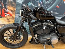 2011 HARLEY-DAVIDSON XL883 IRON 883 BLACK