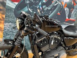 2011 HARLEY-DAVIDSON XL883 IRON 883 BLACK