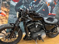 2011 HARLEY-DAVIDSON XL883 IRON 883 BLACK