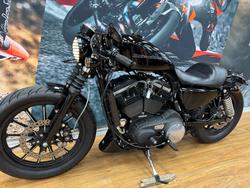 2011 HARLEY-DAVIDSON XL883 IRON 883 BLACK