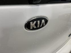 2021 Kia Niro Hybrid S