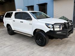 2022 Toyota
Hilux SR