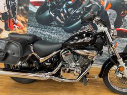 2010 Suzuki VL250 (LC250 INTRUDER) Black
