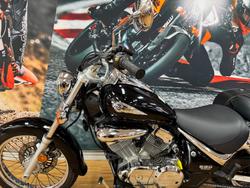 2010 Suzuki VL250 (LC250 INTRUDER) Black