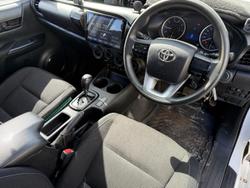 2018 Toyota
Hilux SR