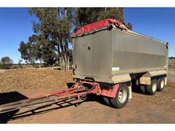 2010 KENWORTH
T402 Truck & Dog Trailer Package