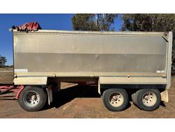 2010 KENWORTH
T402 Truck & Dog Trailer Package