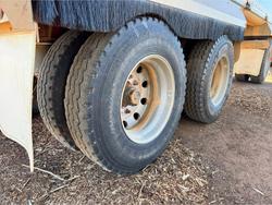 2010 KENWORTH
T402 Truck & Dog Trailer Package