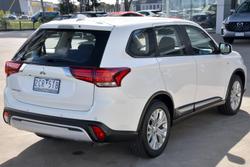 2021 Mitsubishi Outlander ES