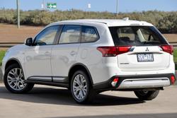 2021 Mitsubishi Outlander ES