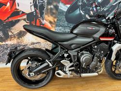 2023 Triumph TRIDENT 660 BLACK