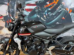 2023 Triumph TRIDENT 660 BLACK