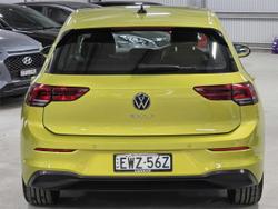 2022 Volkswagen
                Golf 110TSI Life