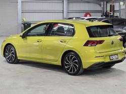 2022 Volkswagen
                Golf 110TSI Life