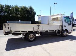 2016 HINO DUTRO 617 SILVER
