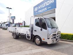 2016 HINO DUTRO 617