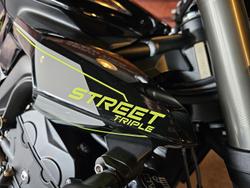 2025 Triumph Street Triple RS Street Triple Black