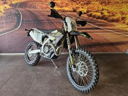 2025 Triumph TF 450-E Off Road White