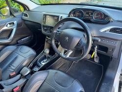 2018 Peugeot 2008 Allure A94 MY18 Pearl White