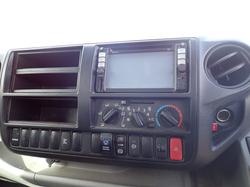 2015 HINO DUTRO 917 WHITE