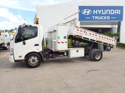 2015 HINO DUTRO 917 WHITE