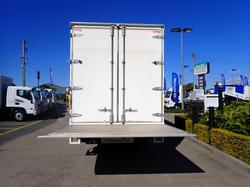 2016 ISUZU FSR 700 WHITE