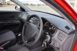 2009 Kia
Rio LX