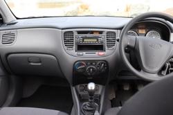 2009 Kia
Rio LX