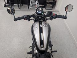 2025 Triumph BONNEVILLE BOBBER ICON Black