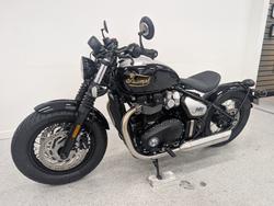 2025 Triumph BONNEVILLE BOBBER ICON Black