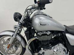 2010 Triumph THUNDERBIRD CHROME