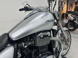 2010 Triumph THUNDERBIRD CHROME