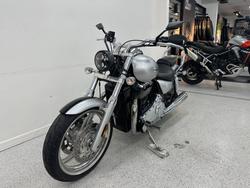 2010 Triumph THUNDERBIRD CHROME