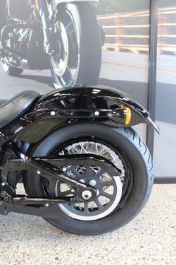 2021 Harley-davidson FLSL SOFTAIL SLIM (107) VIVID BLACK