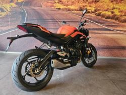 2025 Triumph Street Triple R 765 Street Triple Orange