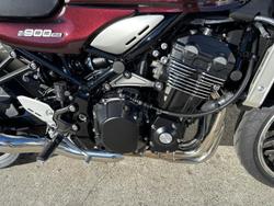 2025 Kawasaki
Z900RS (Z900C)
