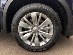 2025 Mitsubishi Outlander ES