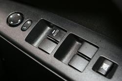 2013 Mazda
                3 Neo