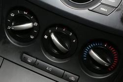 2013 Mazda
                3 Neo
