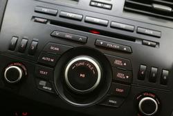 2013 Mazda
                3 Neo