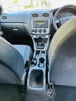 2005 Ford Focus CL LS Pure Silver